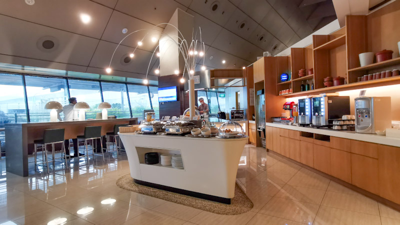 Ambassador Transit Lounge at Terminal 2 Review - Food