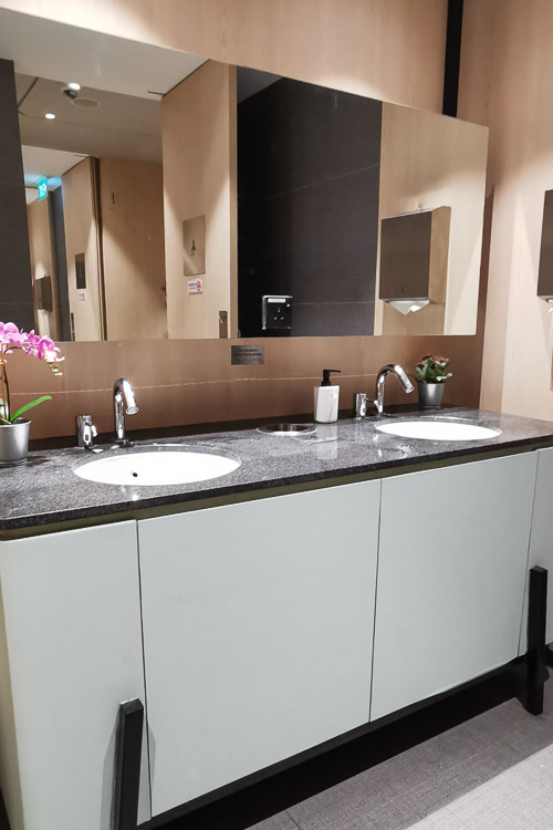 Restrooms at Blossom Lounge, Terminal 4, Changi Airport