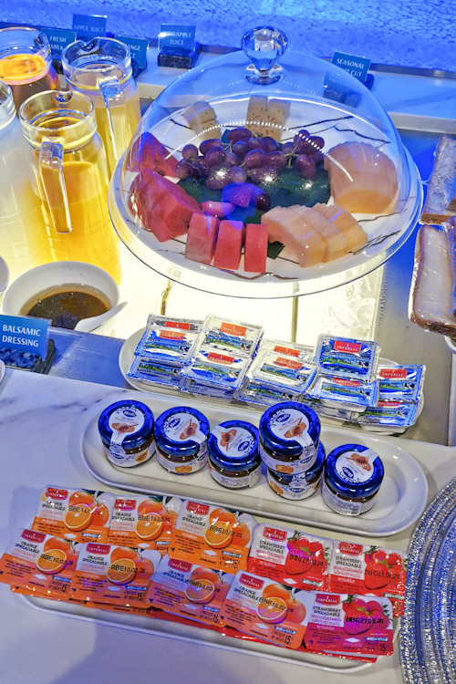 Oman Air Lounge Bangkok - Food