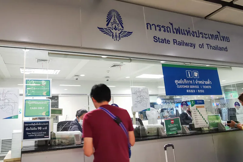Bangkok Airport Rail Link - Buy ticket at the counter
