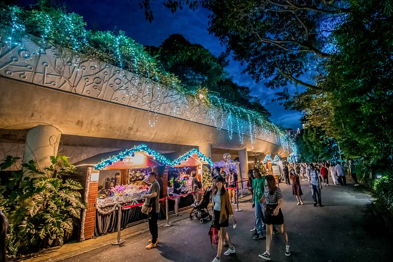 Singapore Christmas Wonderland 2023 - Mistletoe Alley