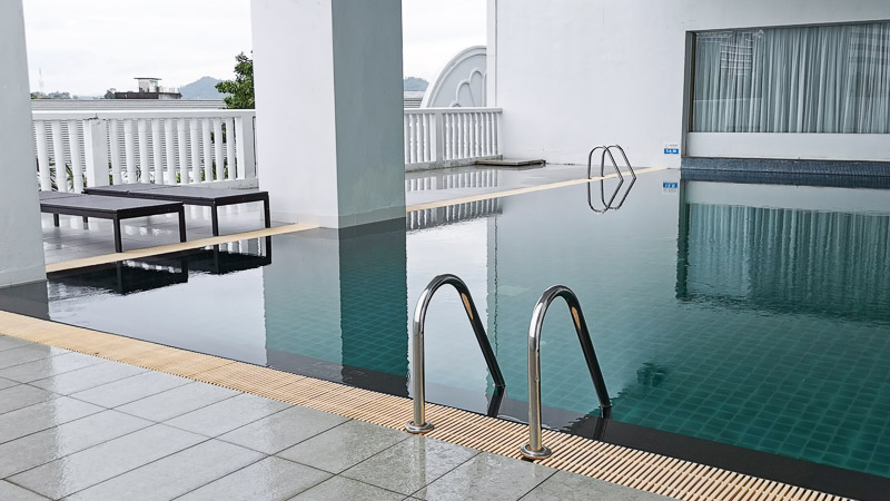 ibis Styles Phuket City Review - Swimming Pool at Novotel Phuket City Phokeethra