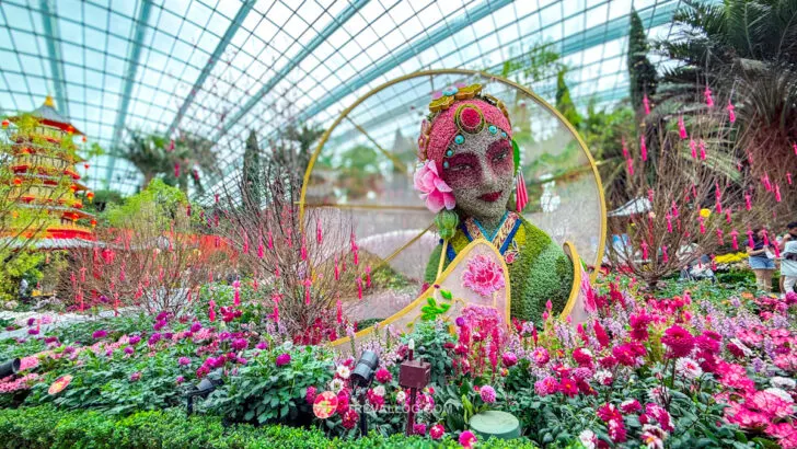 Chinese New Year Gardens by the Bay 2025 - Spring Blossoms Legend of White Snake Lady at Flower Dome