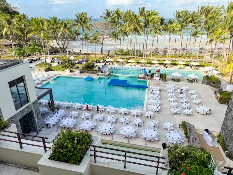 Club Med Bintan Review - White Pool Dinner
